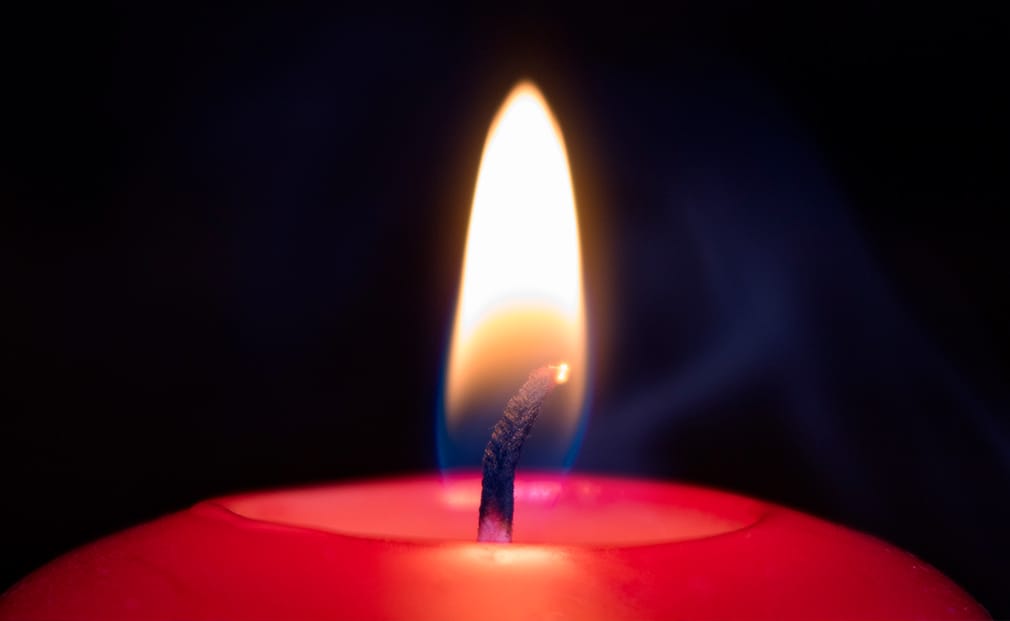 Easy Red Candle Love Spells